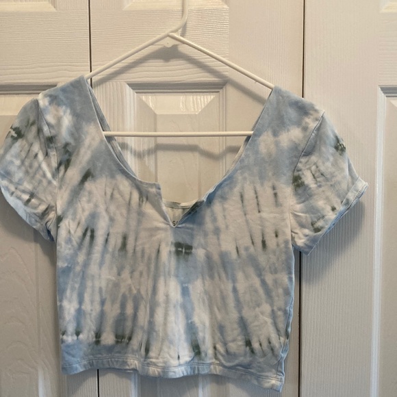 Aeropostale Tops - Tie dyed look crop top